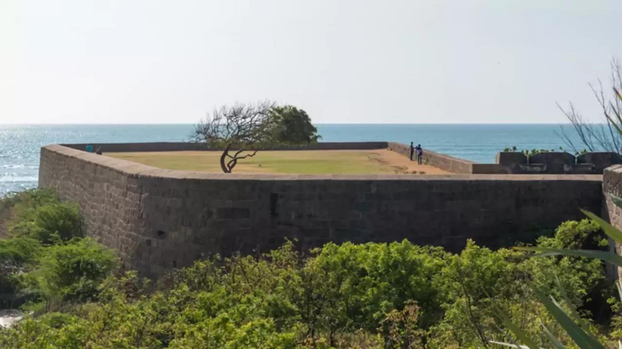 Tamizh Nest - தமிழ்க்குடில் * Kanyakumari